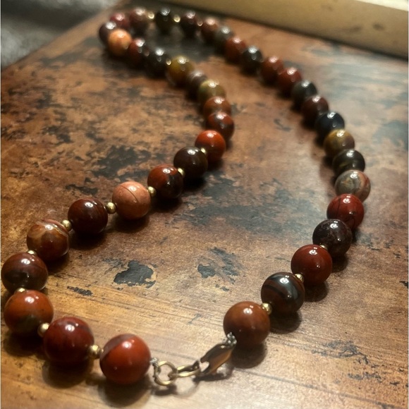 Brecciated Jasper - Gorgeous Necklace with gold clasp - Picture 3 of 8